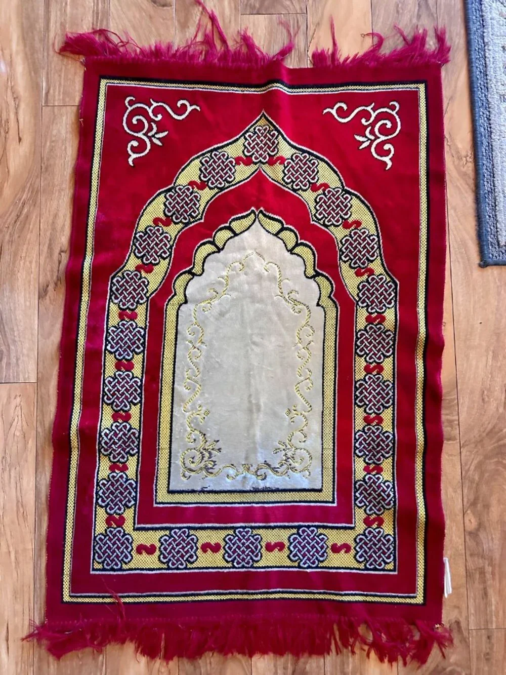 Vintage Turkish Area Rug 27x41 Burgundy Gold Oriental Prayer Accent Style
